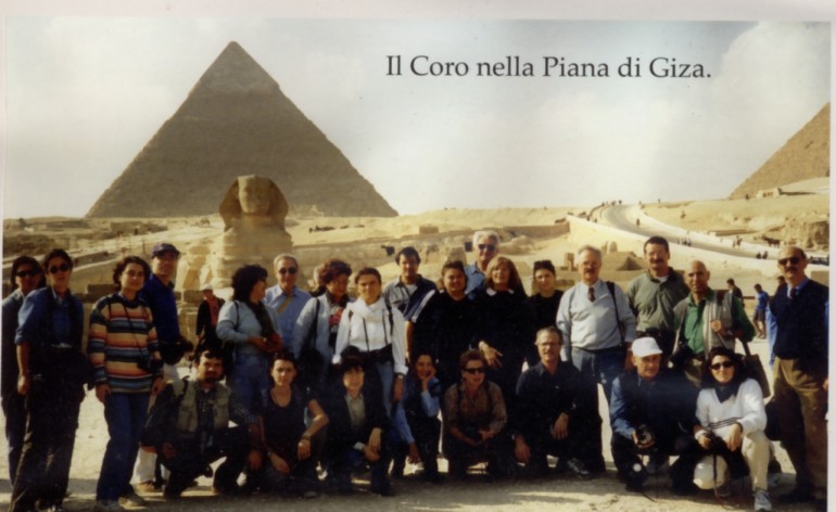 nel_1999_il_Coro_nella_Piana_di_Giza